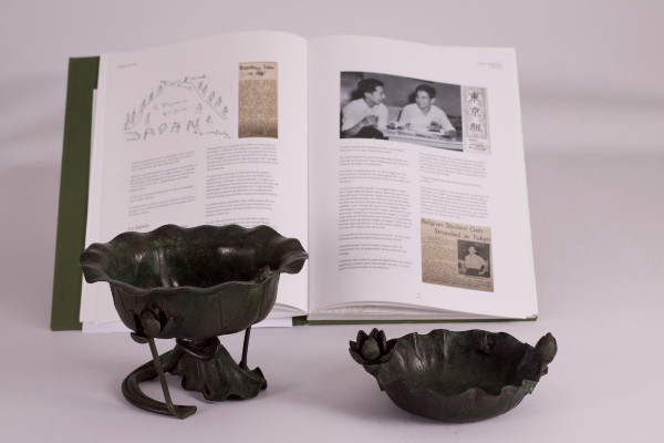 Bol Vide Poche Japonais En Lotus Ikebana à La Grenouille