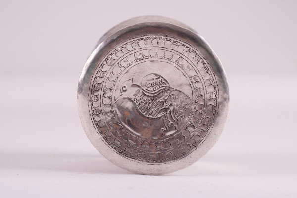 Grande scatola di betel birmano in argento