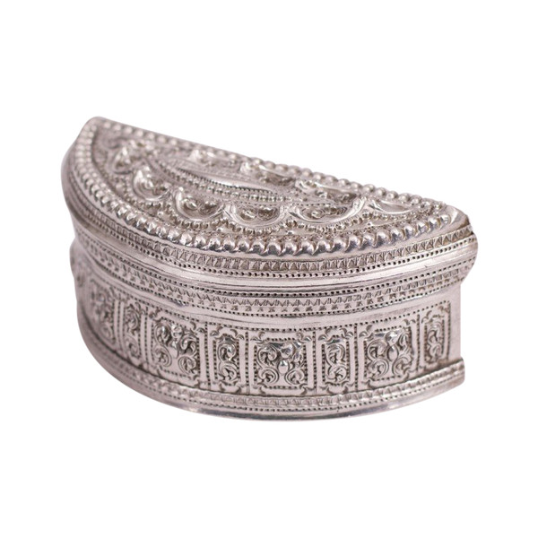 Scatola di lime mezza luna in argento Burma Betel Shan