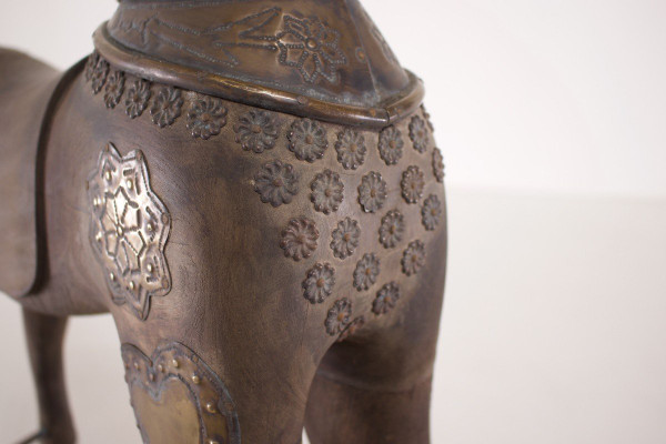 Cavallo del tempio di legno