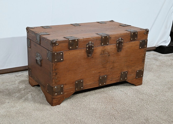 Marine trunk in solid teak - Late 19th century