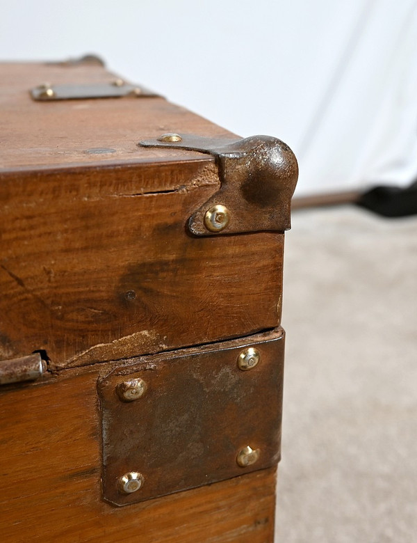 Marine trunk in solid teak - Late 19th century