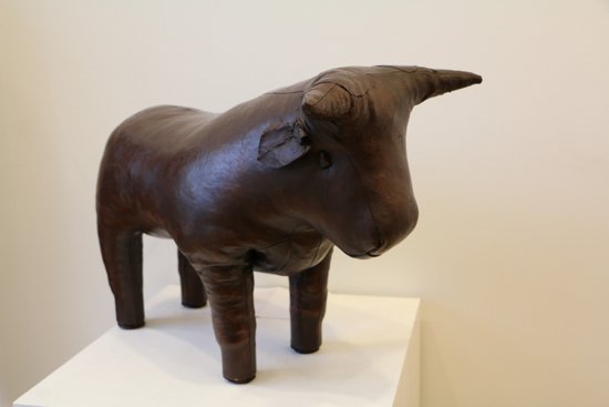 Dimitri OMERSA (1927-1985), repose-pied taureau