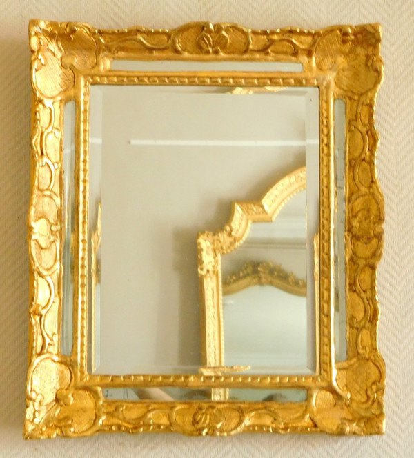 Miroir à Pare Closes En Bois Doré et glace au mercure d'époque Louis XIV Régence 48x56cm