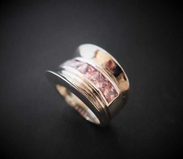 Anello in Argento, Pietre Rosa.