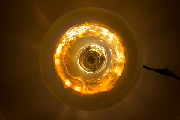 Lampe En Verre Soufflé Opalescent Doria.