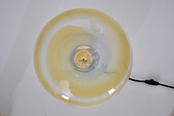 Lampe En Verre Soufflé Opalescent Doria.