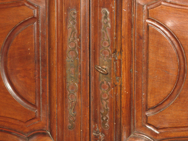 Facade of woodwork or library doors in walnut, late 18th century, Louis XIV style