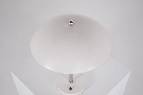 Wilhelm Gispen, Lampe “5015”.