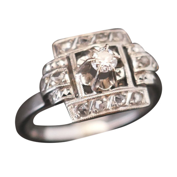 Art-Deco-Ring aus Diamant, Gold und Platin.