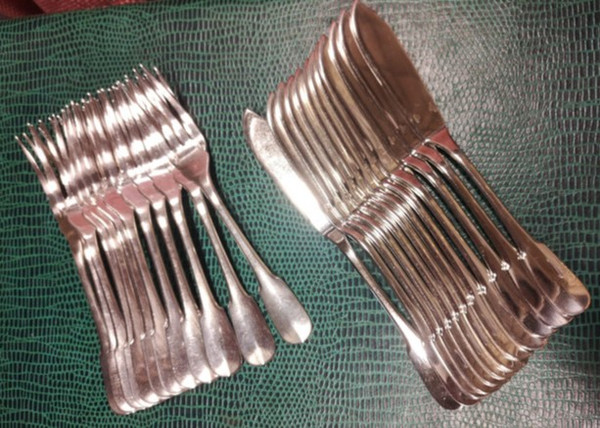 Cutlery model "CLUNY" in silver metal Christofle goldsmith (101 pieces)