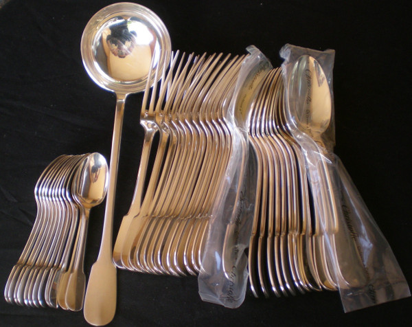 Cutlery model "CLUNY" in silver metal Christofle goldsmith (101 pieces)
