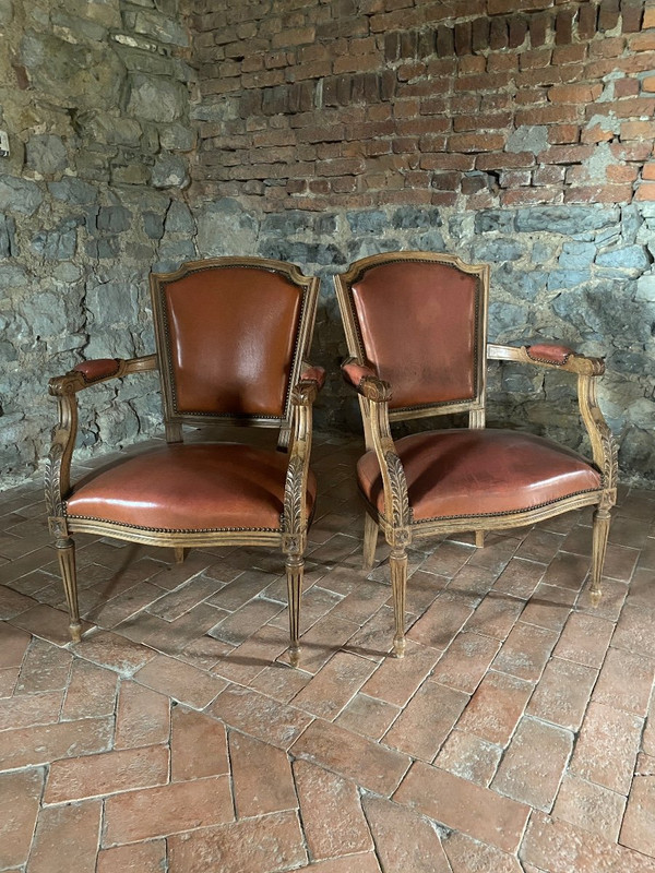 Pairs De Fauteuils Directoire Fin 19e Avec Skaï Orange