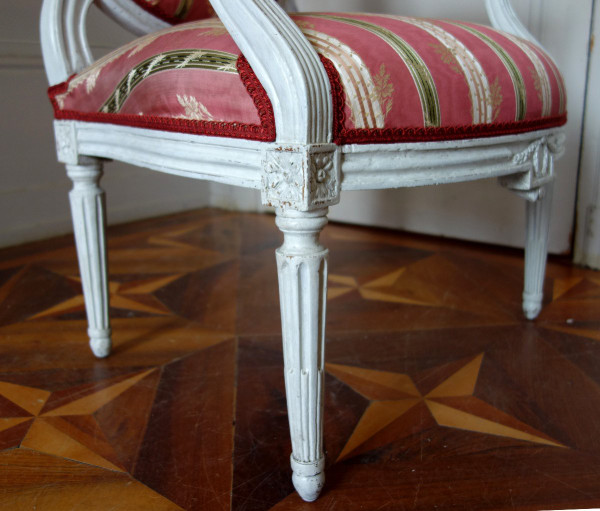 Mobilier De Salon - 6 Fauteuils à La Reine d'époque Louis XVI à Dossier Médaillon