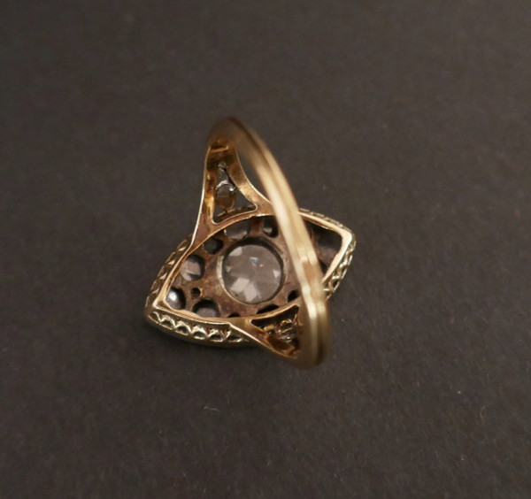 Bedeutender Marquise-Ring mit Diamanten im Rosenschliff, Gold und Platin.