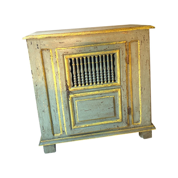 Buffet pantry 18th century south of France one door with small turned balusters