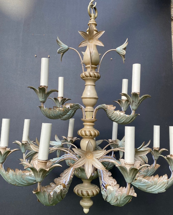 Lustre Maison Baguès En Bois Peint et Métal Repoussé