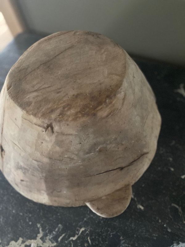Antique Container Bowl In Grisaille Walnut 18th