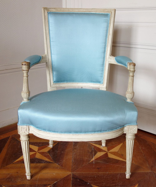 Paire De Fauteuils Cabriolets d'époque Louis XVI Canetillé De Soie Bleu