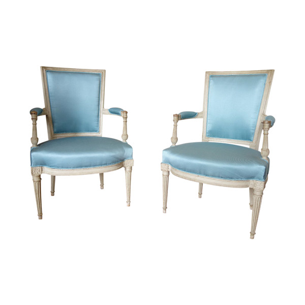 Paire De Fauteuils Cabriolets d'époque Louis XVI Canetillé De Soie Bleu