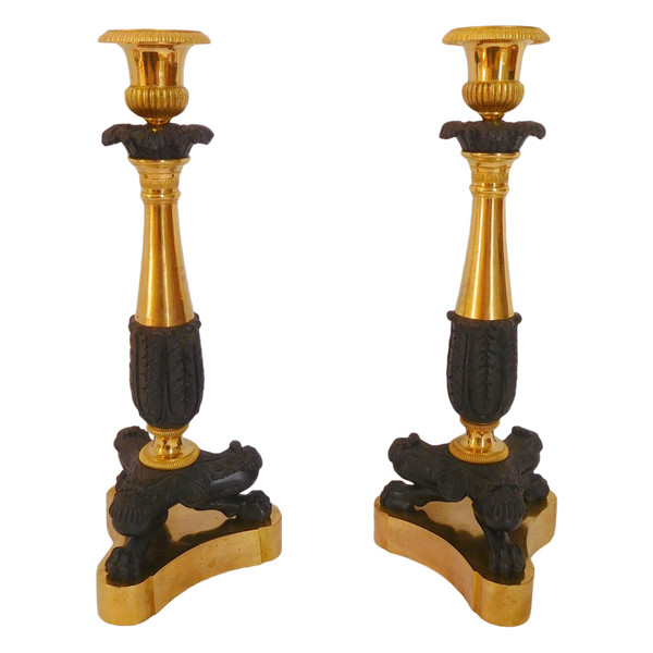 Paire De Flambeaux / Bougeoirs Empire En Bronze Doré Au Mercure & Patiné , époque Restauration