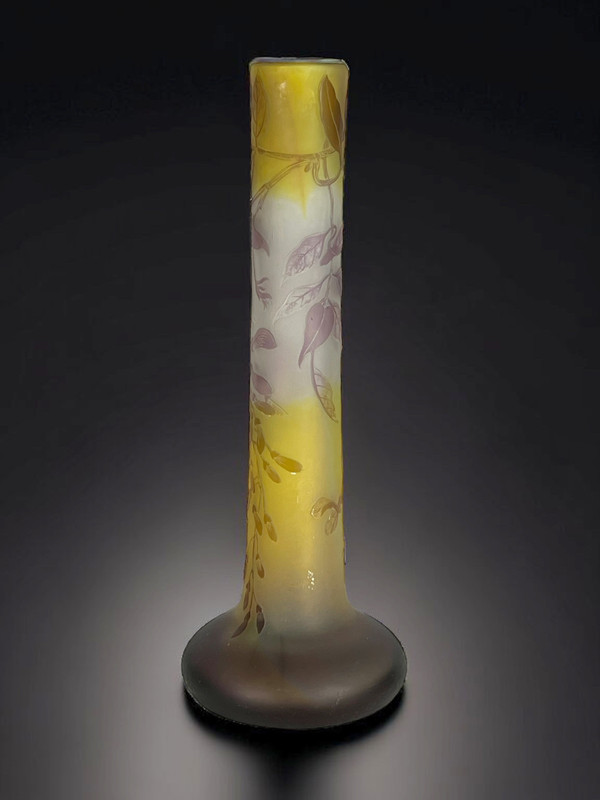 VASE BY ÉMILE GALLÉ NANCY WITH ART NOUVEAU PERIOD FOLIAGE DECORATION, 45 CM
