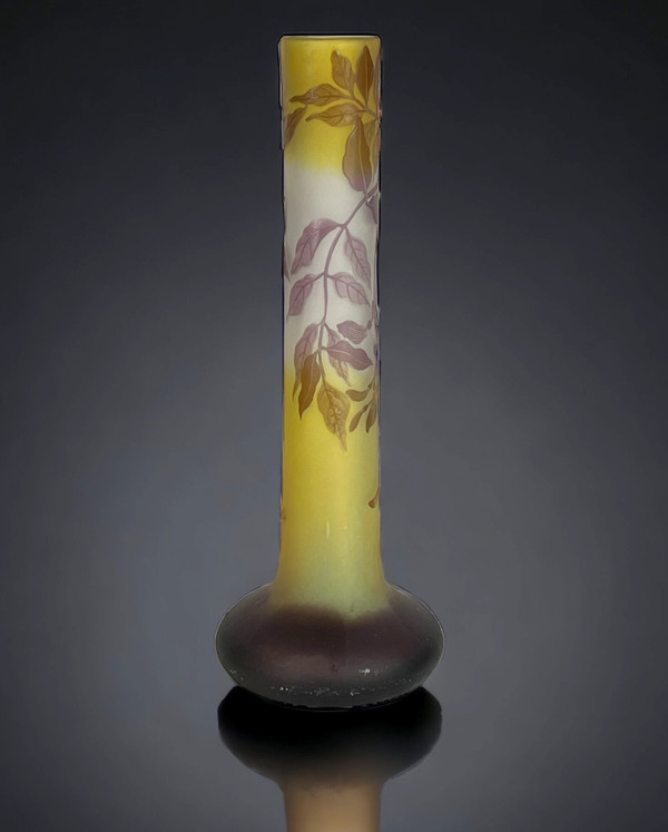VASE BY ÉMILE GALLÉ NANCY WITH ART NOUVEAU PERIOD FOLIAGE DECORATION, 45 CM