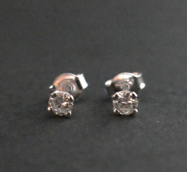Diamant-Ohrstecker, 18 Karat Weißgold.