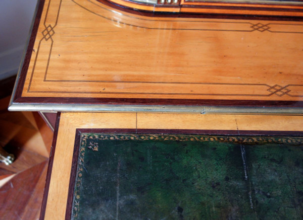 Louis XVI period Dame Dit Bonheur Du Jour desk, Lemonwood and Amaranth