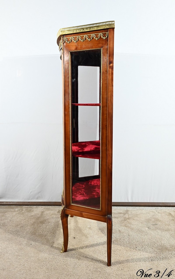 Small Showcase in Light Cherry, Louis XV/Louis XVI Transition – Early 20th Century