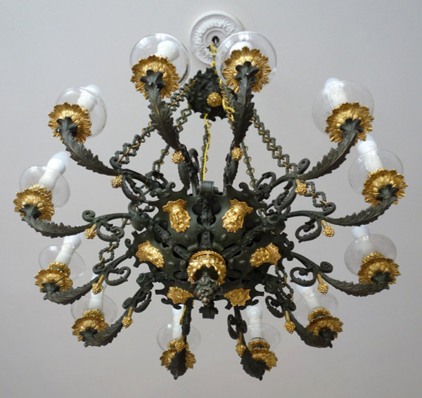 Large Duke's Chandelier In Patinated And Gilded Bronze, Restoration Period - 12 Lights