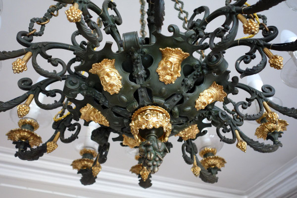 Large Duke's Chandelier In Patinated And Gilded Bronze, Restoration Period - 12 Lights