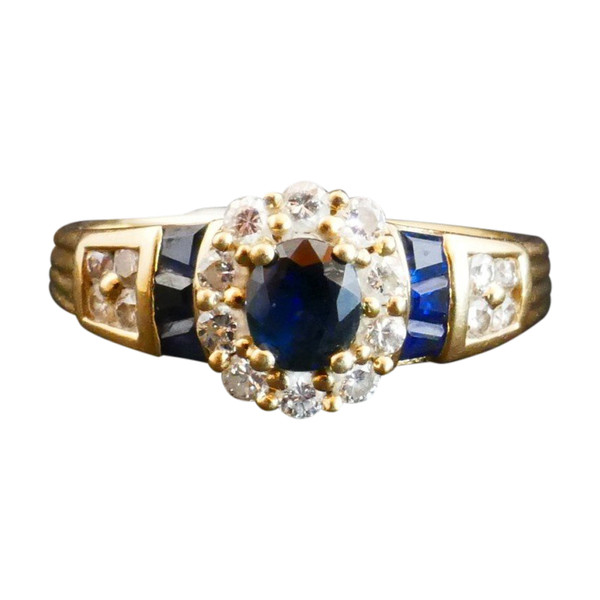 Ring Saphire Und Diamanten, 18 Karat Gold.