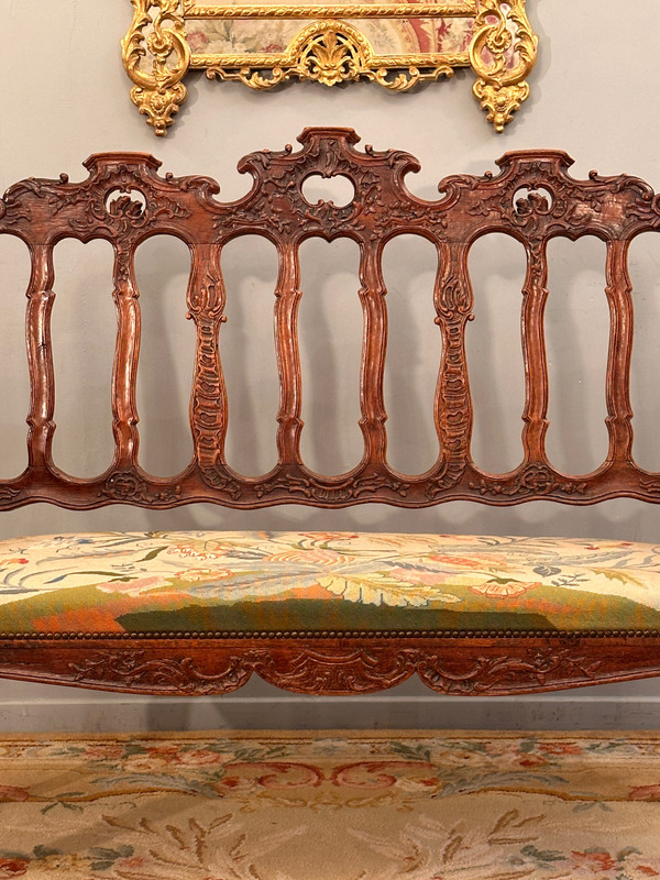 Panca in legno modellato e intagliato del periodo Regency, 1720 circa