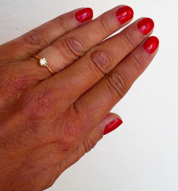 Diamant-Solitärring: 0,31 Karat.