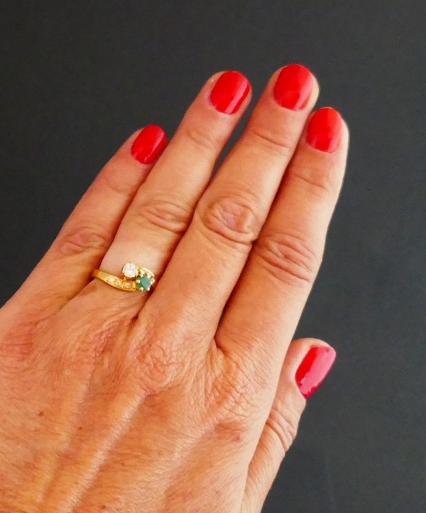 Anello Toi Et Moi con smeraldi e diamanti.