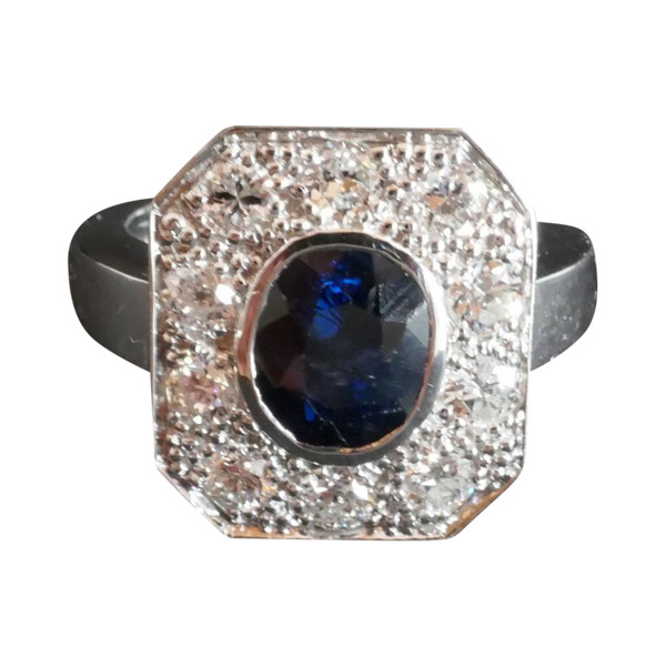 Bague Saphir Et Diamants, monture or blanc 18 carats.