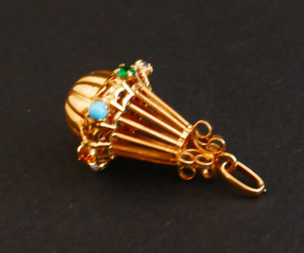 Breloque Pendentif Or 18 Carats Et Pierres Fines.