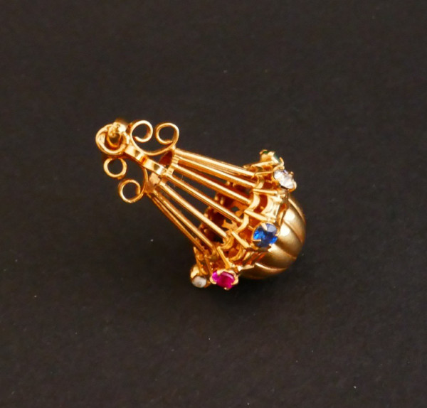 Breloque Pendentif Or 18 Carats Et Pierres Fines.