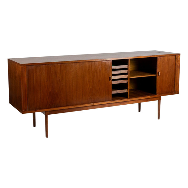 Peter Løvig Nielsen. Teak sideboard. 1970s