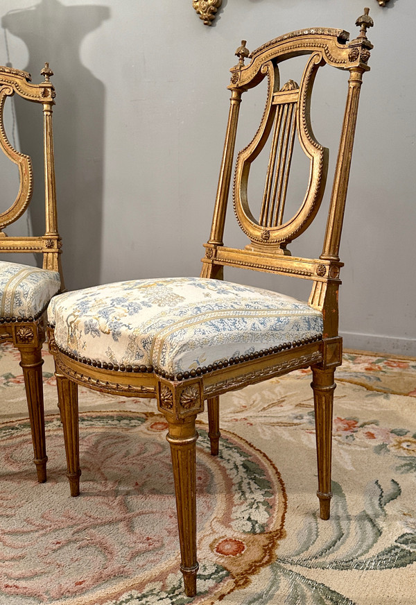 Paire De Chaises Lyre En Bois Doré De Style Louis XVI Epoque XIXème
