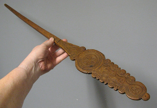 Quenouille En Bois Sculpté XIXe. 