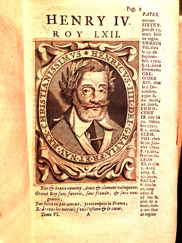 Chronological summary of the History of France by François de Mézeray, in 5 beautiful volumes in vellum from the time in Amsterdam Henri Schelte 1701