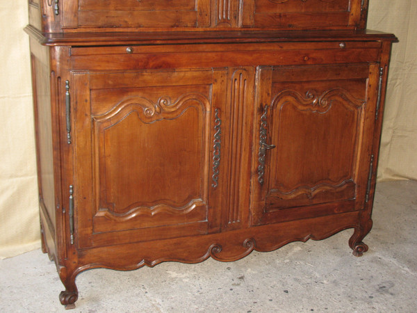 Credenza Charentes a due corpi in ciliegio massiccio, fine XVIII secolo, stile Luigi XV