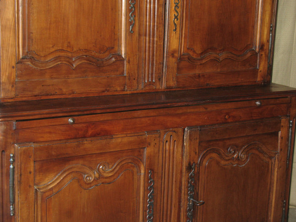 Credenza Charentes a due corpi in ciliegio massiccio, fine XVIII secolo, stile Luigi XV