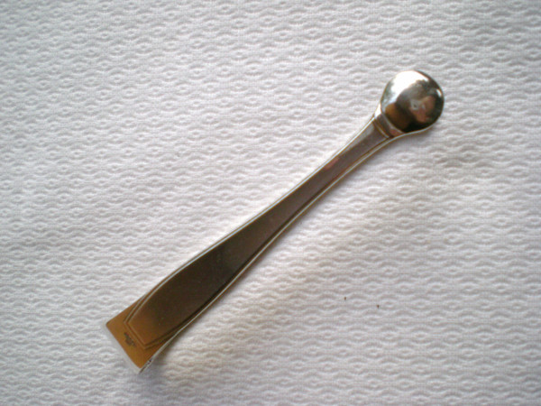 Elegant sugar/ice tongs in silver metal model ATLAS goldsmith Christofle