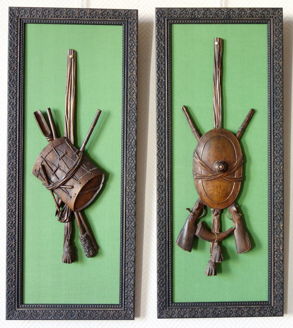 Suite De 4 Trophées En Bois Finement Sculptés, Trophées d'Armes Militaires, époque Louis XVI