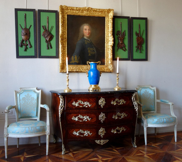 Suite De 4 Trophées En Bois Finement Sculptés, Trophées d'Armes Militaires, époque Louis XVI
