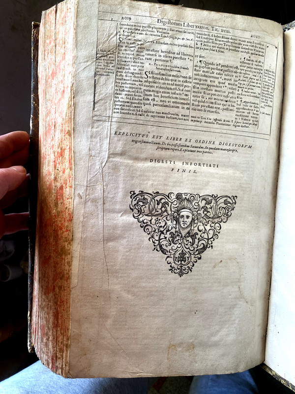 3 Werke im Folioformat aus Hirschleder, gedruckt 1612 in Köln von Stéphanus Gamonetus