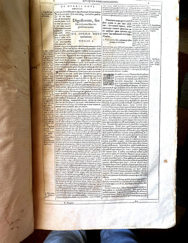 3 Werke im Folioformat aus Hirschleder, gedruckt 1612 in Köln von Stéphanus Gamonetus